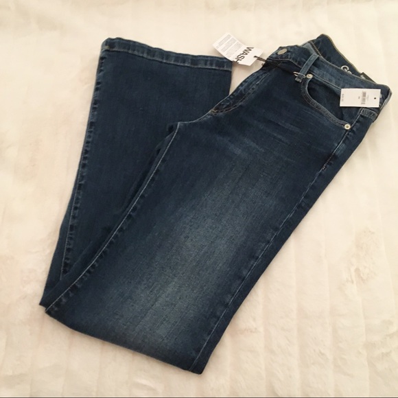 GAP Denim - Gap, NWT, Flare Women’s Jeans, size 30!!😀